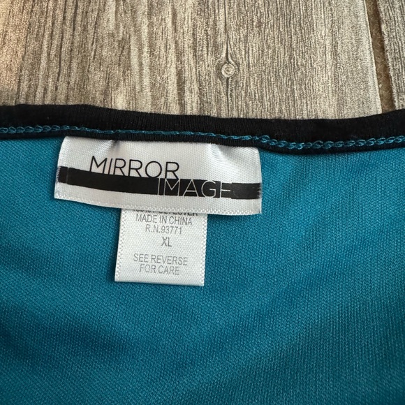 Vibrant Teal and Multicolor Long Sleeve Women's Top - Picture 6 of 9